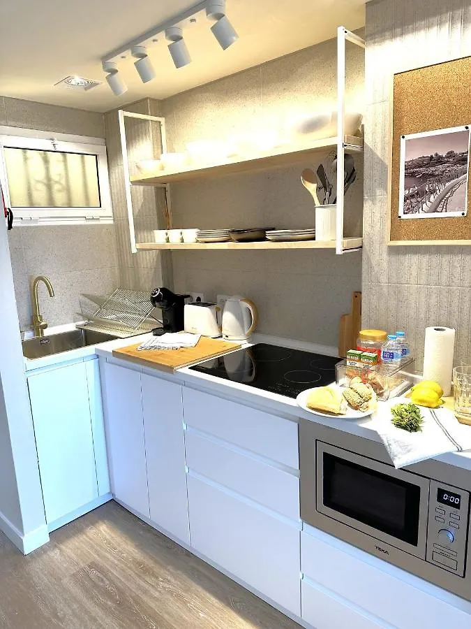 Minerva Estudio Suite White Jasmine, Beach And Pool Benalmadena 0*,  Spain